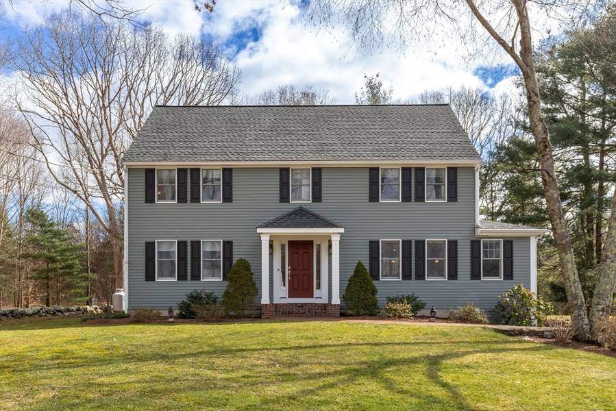 18 Greystone Way, Easton, MA 02356