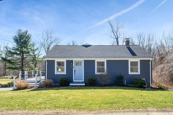 16 Marblehead St, North Reading, MA 01864