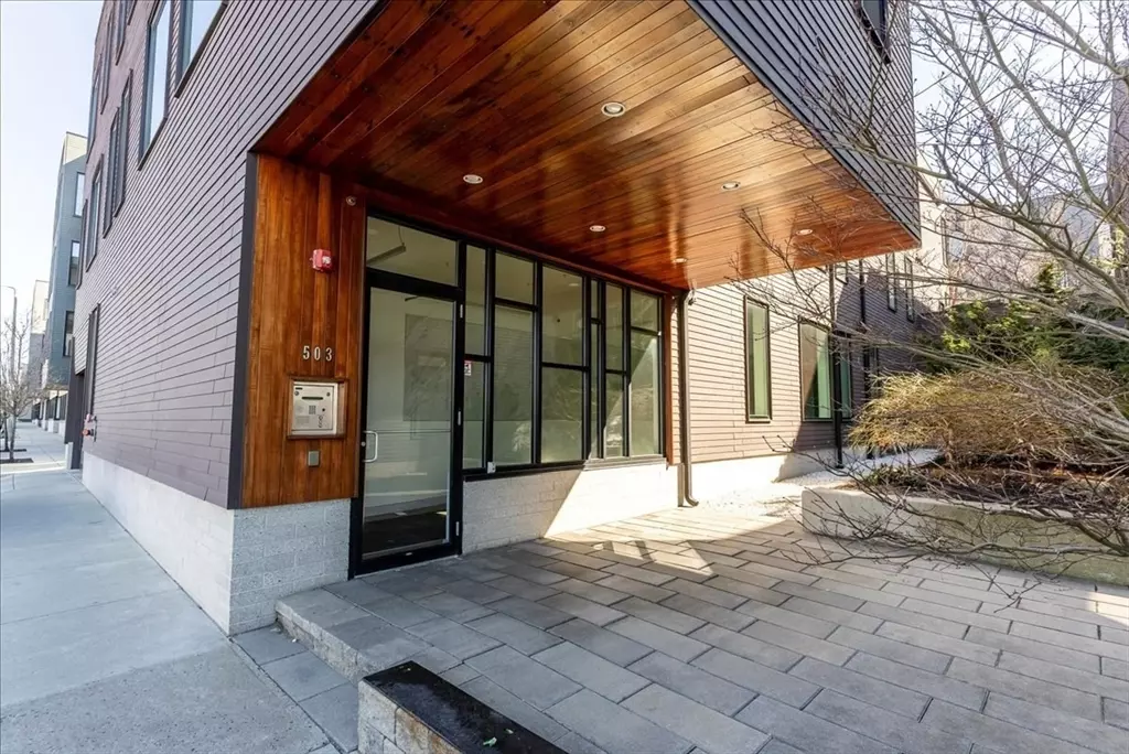 Boston, MA 02127,503 East 1st St #1