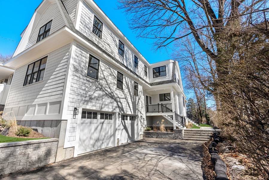 95 Wompatuck, Hingham, MA 02043