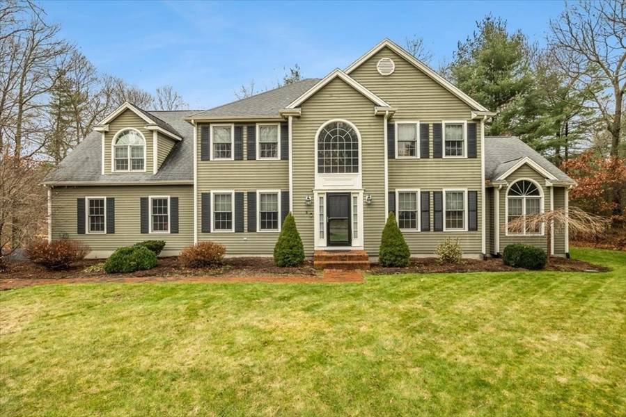 8 Georgetown Lane, Easton, MA 02356