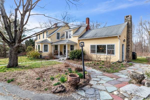 108 N Hillside Rd, Deerfield, MA 01373