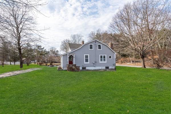 78 Dudley Road, Oxford, MA 01540