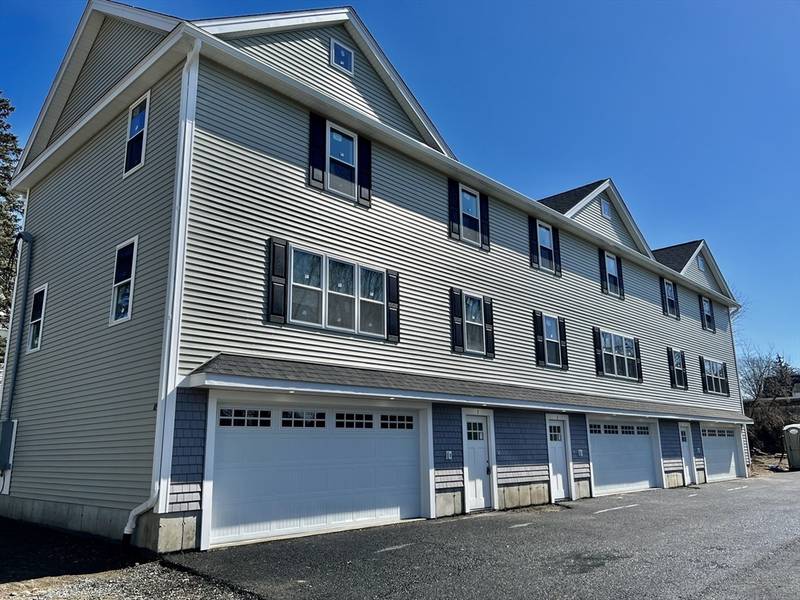 10 8th Ave #1, Haverhill, MA 01830