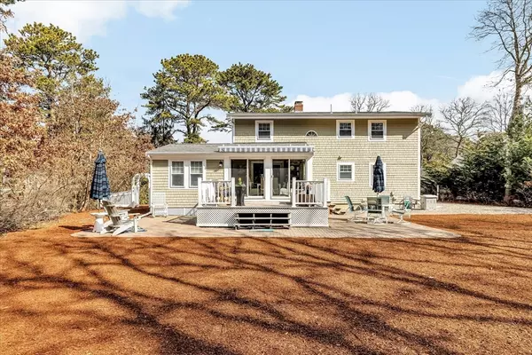 Mashpee, MA 02649,138 Whippoorwill Cir