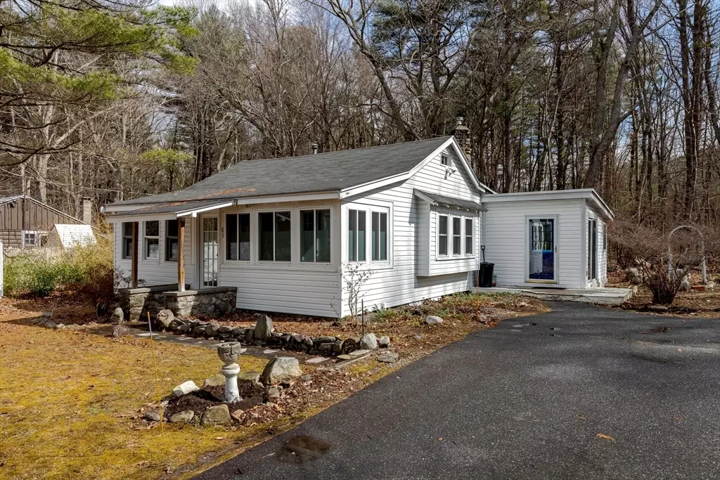 Littleton, MA 01460,85 Colonial Dr