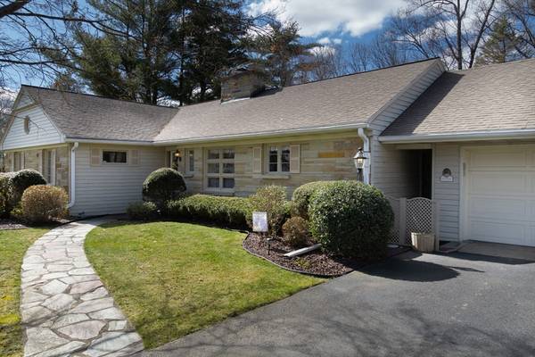 Springfield, MA 01118,76 Ridgeway Cir