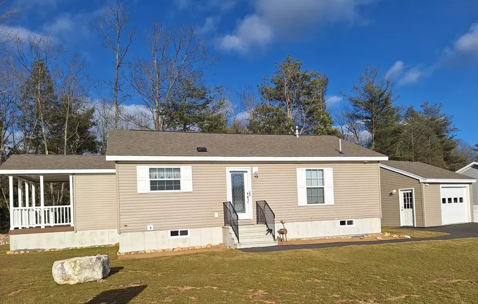 30 Topaz Terrace, Gardner, MA 01440