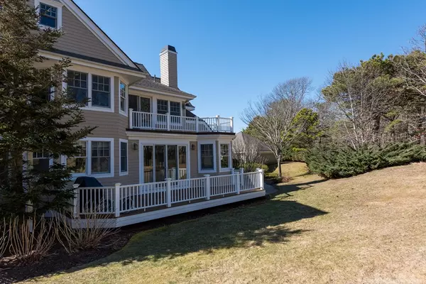 Mashpee, MA 02649,11 Vineyard Reach #11