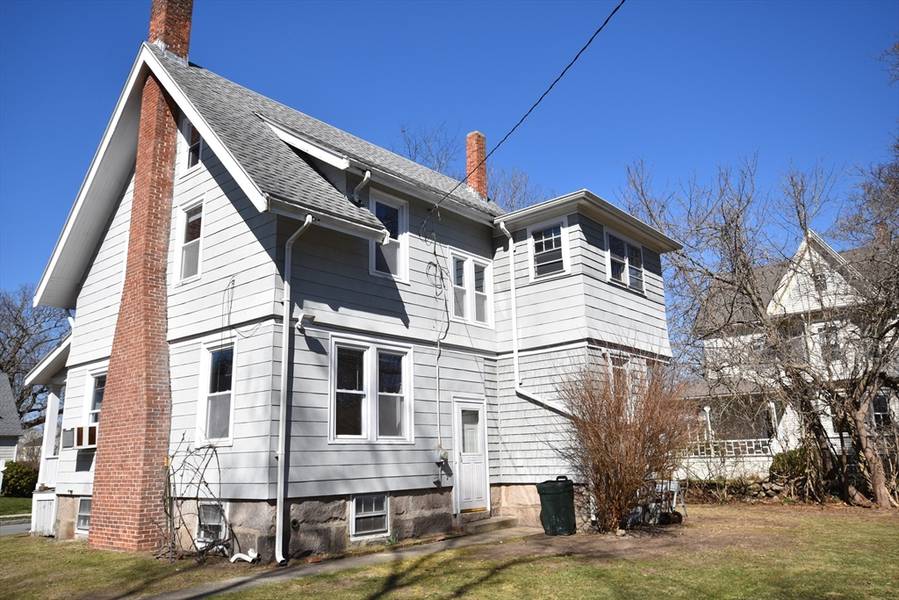 63 Green St, Fairhaven, MA 02719