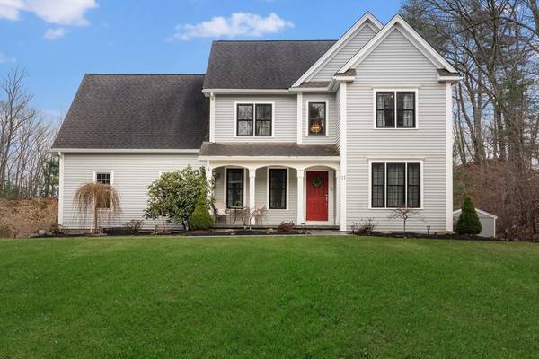 11 Stuart Rd, Sterling, MA 01564