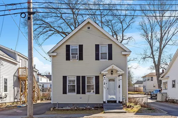 818 Princeton Blvd, Lowell, MA 01851