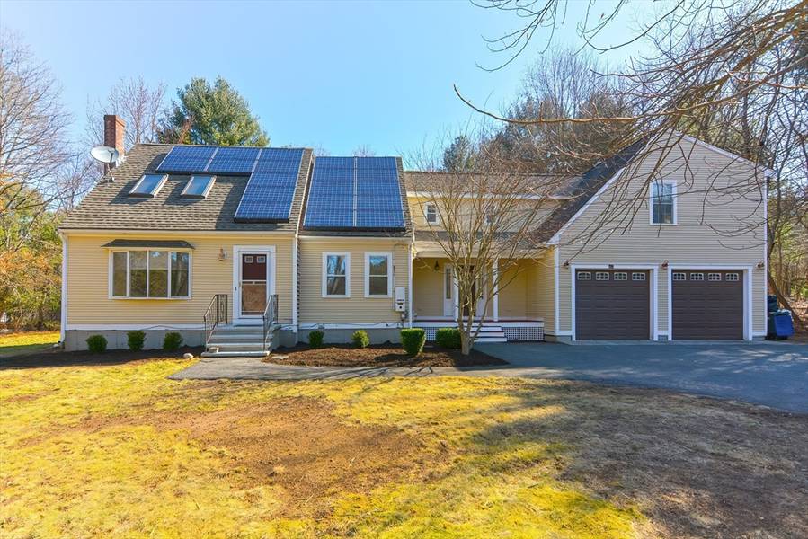 136 East  Hodges St, Norton, MA 02766