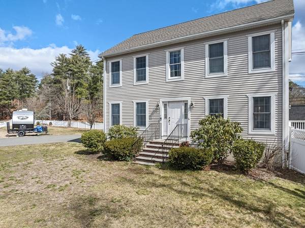 Middleboro, MA 02346,4 Acorn St