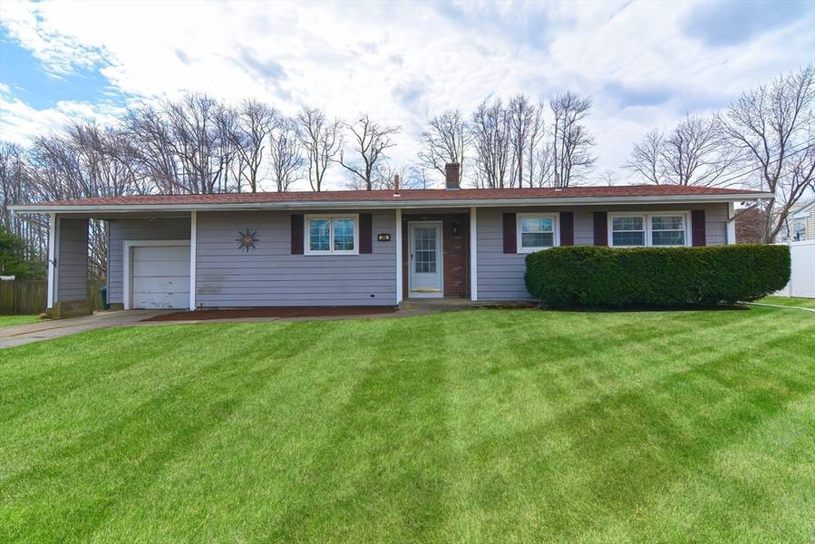 213 Lepes Rd, Somerset, MA 02726