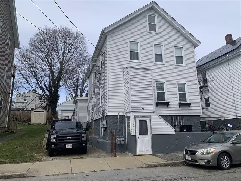 149 Smith St, Fall River, MA 02721