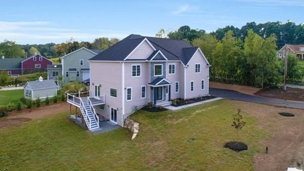 2 Falcon Drive, Shrewsbury, MA 01545