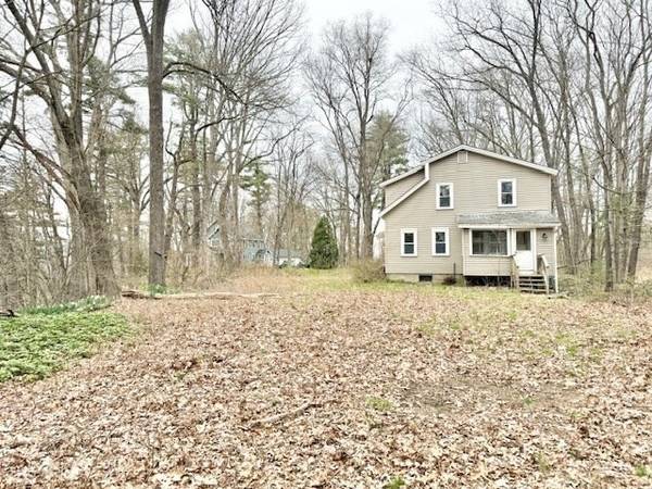 24 Pleasant Ave, Deerfield, MA 01342