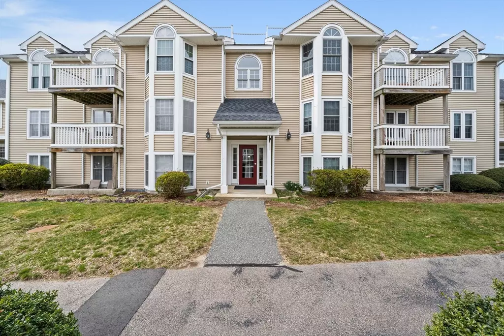 Taunton, MA 02780,309 Carriage Ln #309