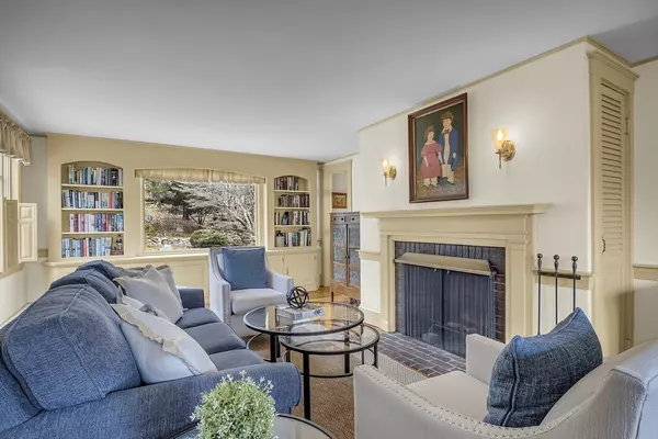 9 Carlisle St Andover, MA 01810