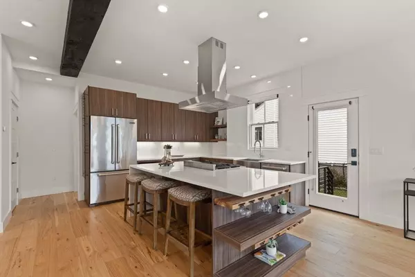 Watertown, MA 02472,75 Carroll St. #1