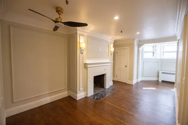 239 Commonwealth Ave #11, Boston, MA 02116