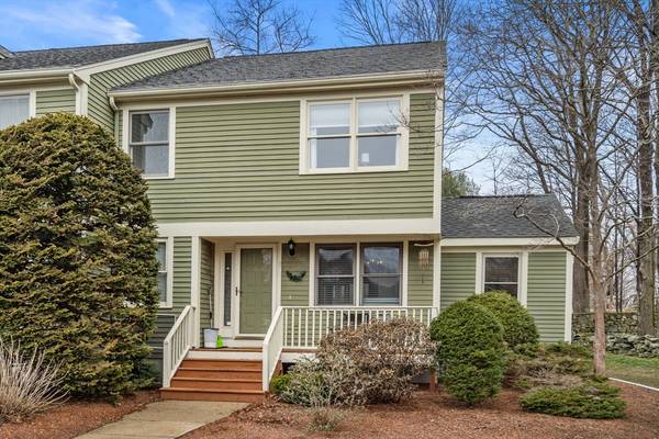 8 Fieldstone St #8, Upton, MA 01568