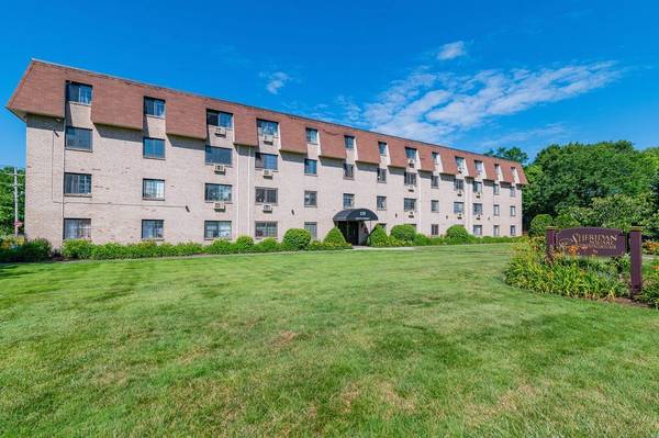 135 Grove St #148, Rockland, MA 02370