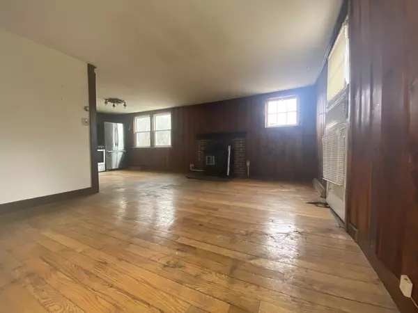 Plymouth, MA 02360,32 Pembroke Rd.