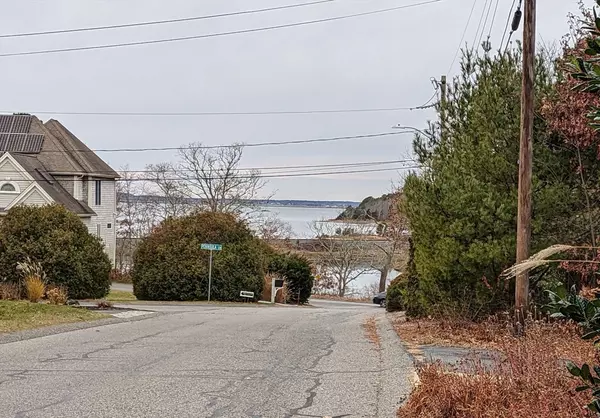 Bourne, MA 02559,19 Bennets Neck Dr