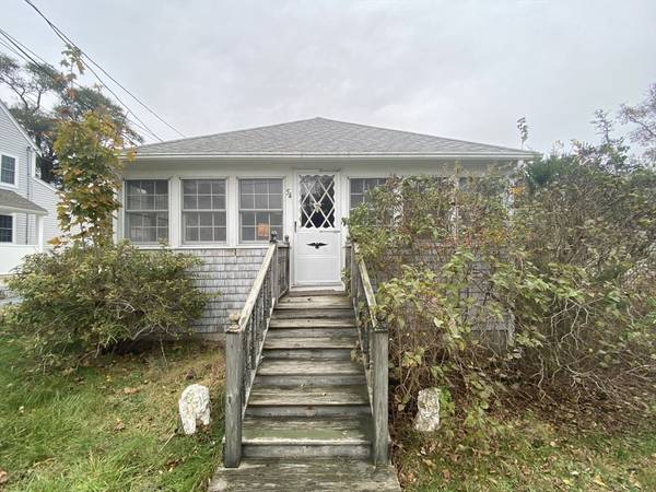 54 Depot St, Dennis, MA 02639