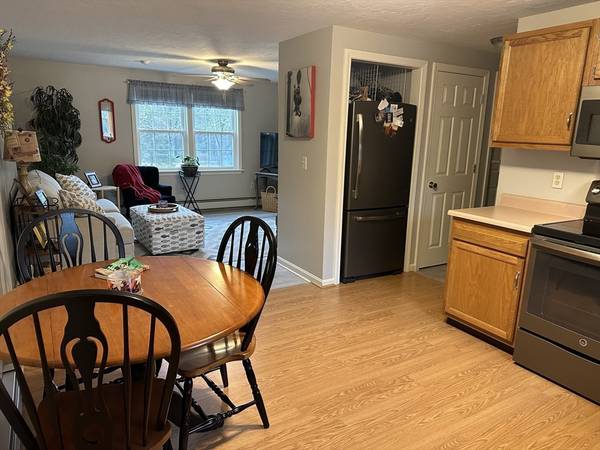 6 Mcintyre Rd #3, Oxford, MA 01537