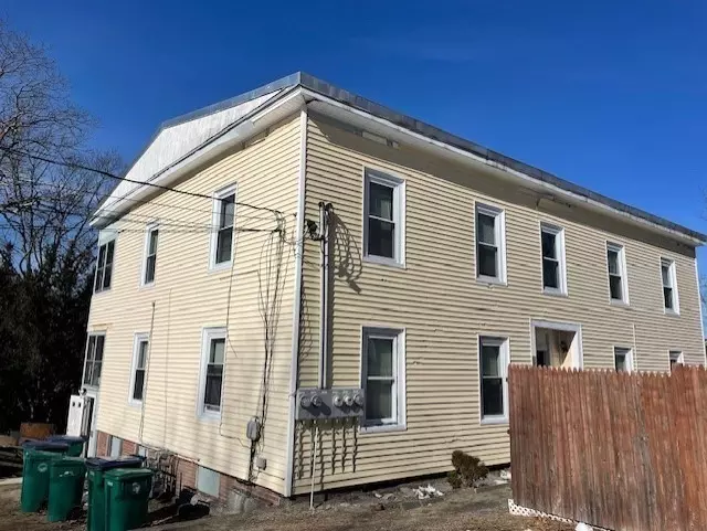 162 Rollstone St, Fitchburg, MA 01420