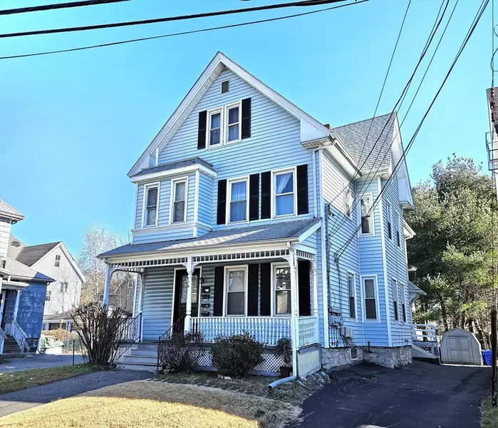 8 Bow St, Taunton, MA 02780