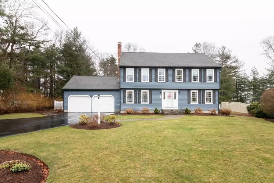 4 Arrowhead Road, Walpole, MA 02081