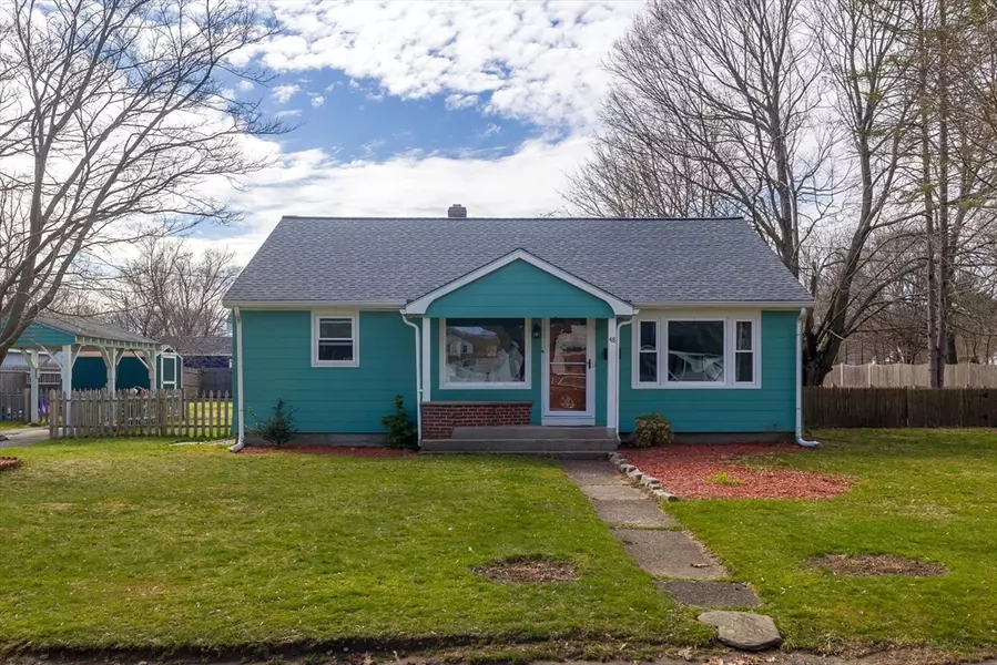 48 Wheelock St, Oxford, MA 01540