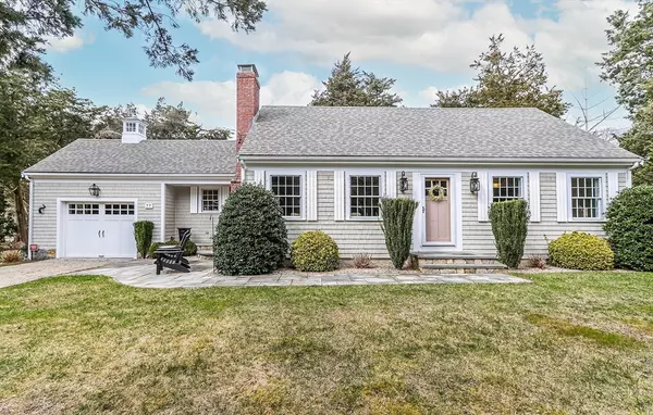 77 Chase Road, Falmouth, MA 02540