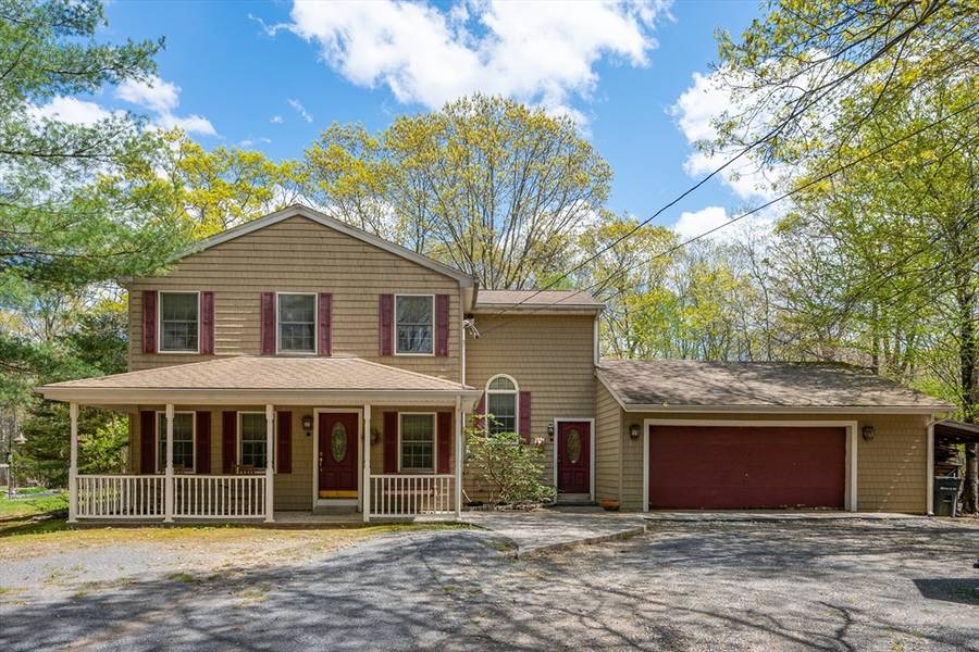 29 Cross St, Rehoboth, MA 02769