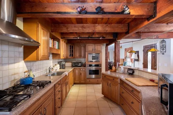 Rehoboth, MA 02769,29 Cross St