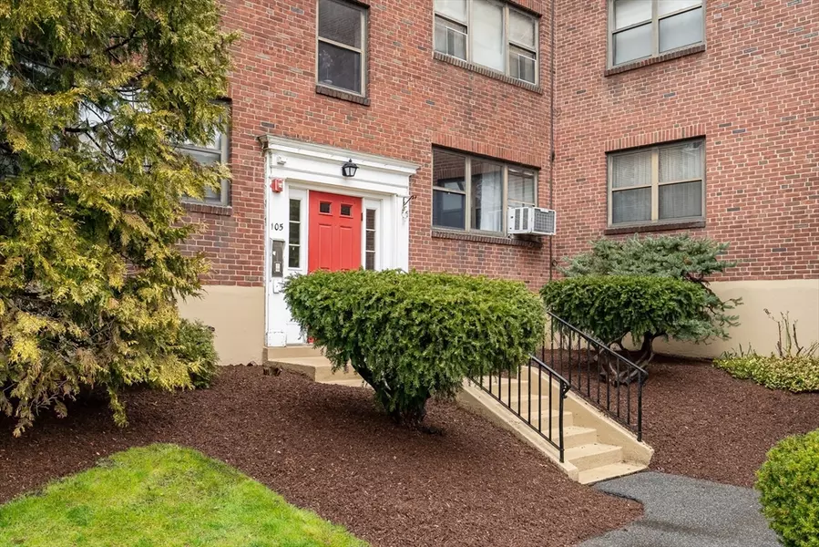 105 Nahant St #1, Lynn, MA 01902