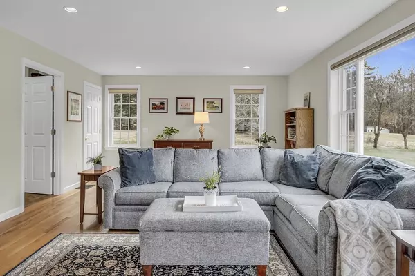 Boxborough, MA 01719,252 Littlefield Rd