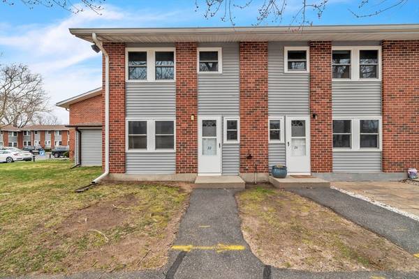 22 Manor Court #22, Springfield, MA 01118