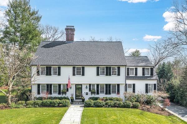 14 Plymouth Rd, Wellesley, MA 02482