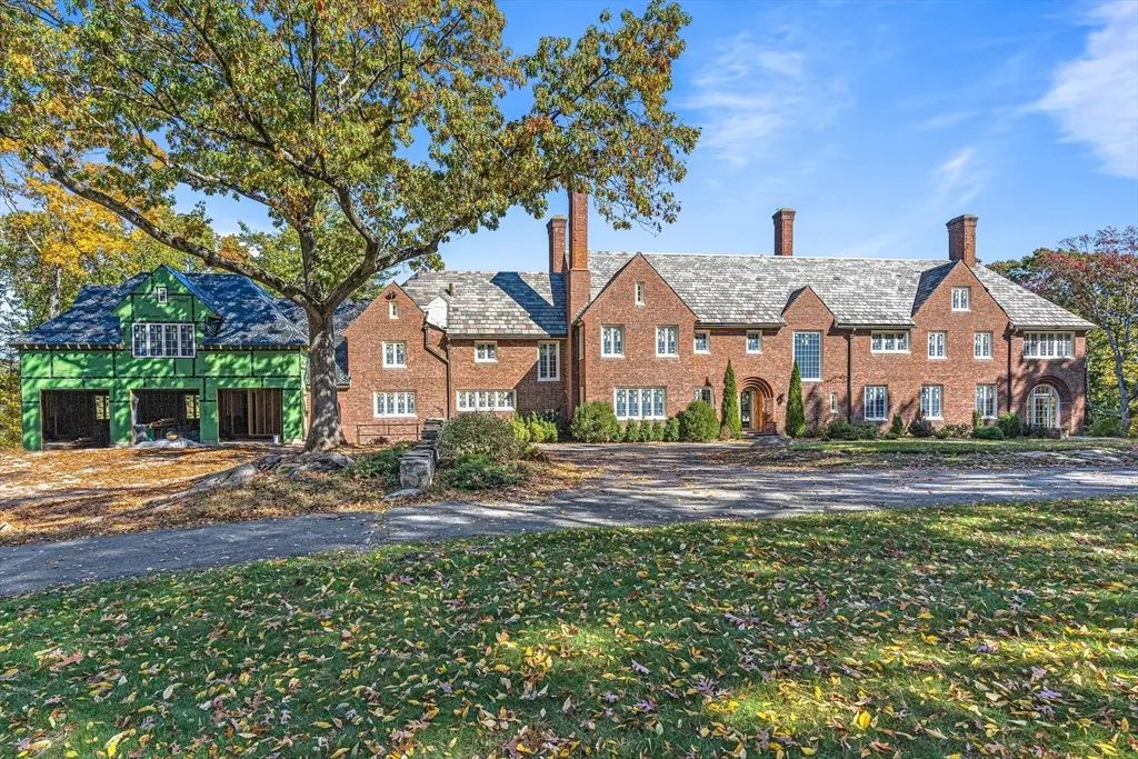 Weston, MA 02493,33 Bullard Rd