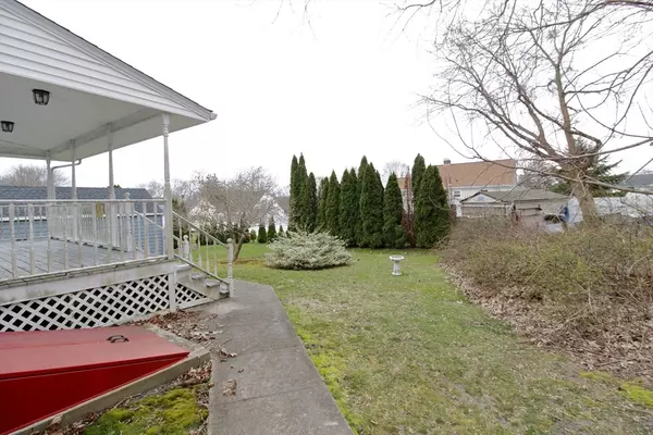 Somerset, MA 02726,151 Perron Ave