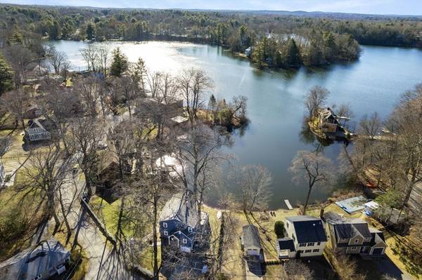 68 Lakeshore Dr, Wayland, MA 01778