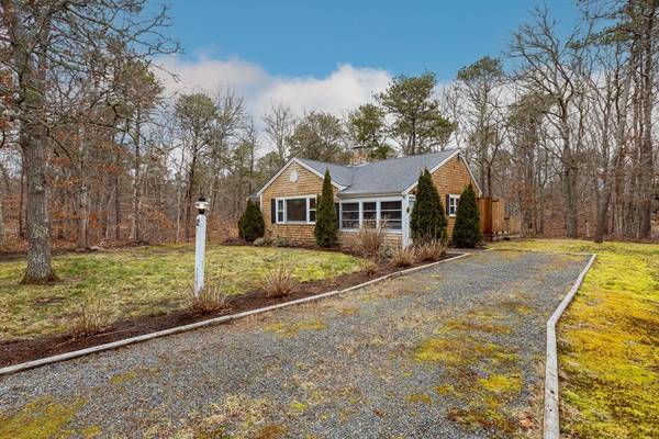 12 Quaker Ln, Brewster, MA 02631