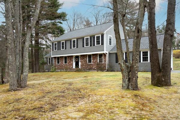 190 Pine St, Norwell, MA 02061