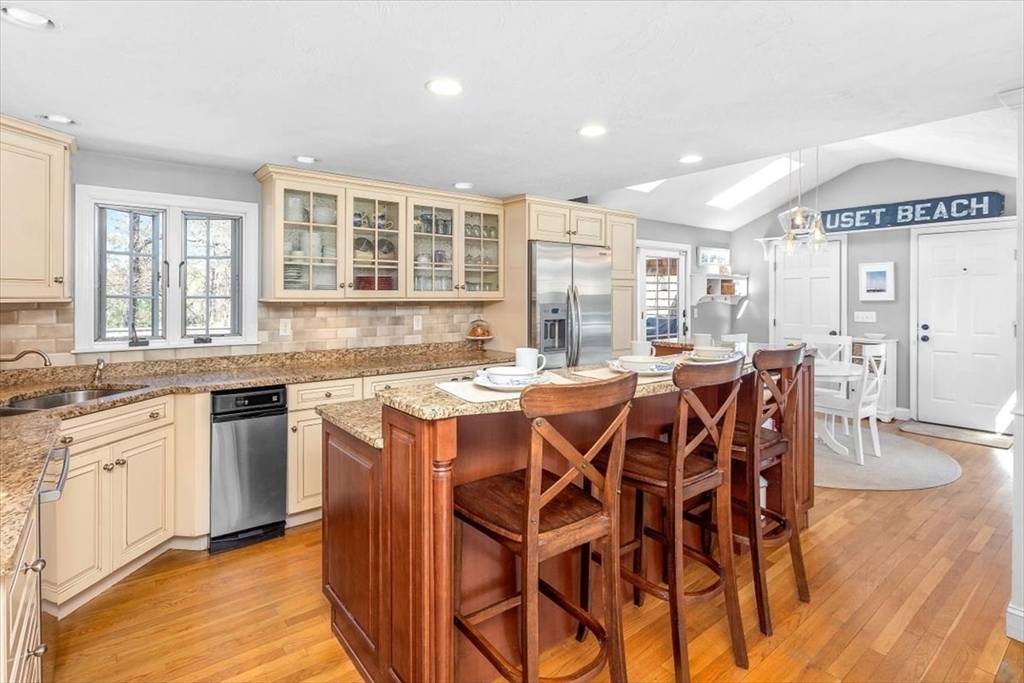 Duxbury, MA 02332,28 Christina Court