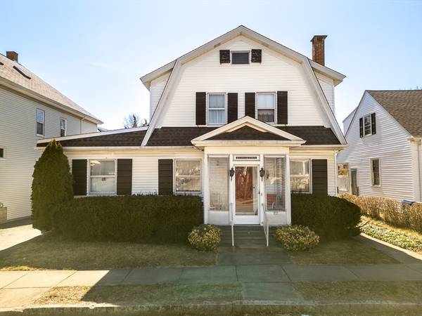 464 Arnold St, New Bedford, MA 02740